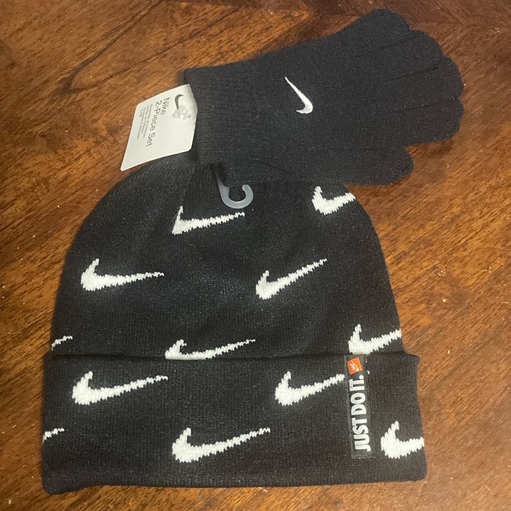 NWT Nike 2-piece set